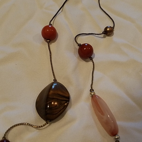 Pretty necklace - Picture 4 of 4